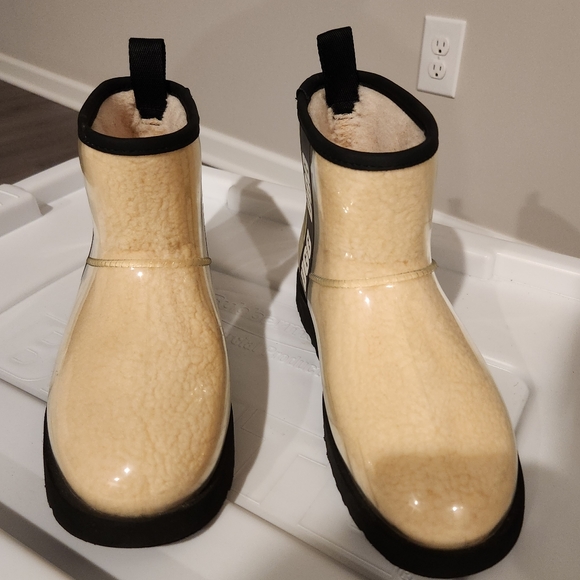 Ugg rain boots - Picture 4 of 4